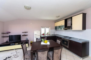 Гостиница Apartments Diana  Затон